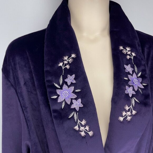VANITY FAIR VTG Velvet Deep Purple Floral Shawl Collar Robe sz M - Picture 3 of 8
